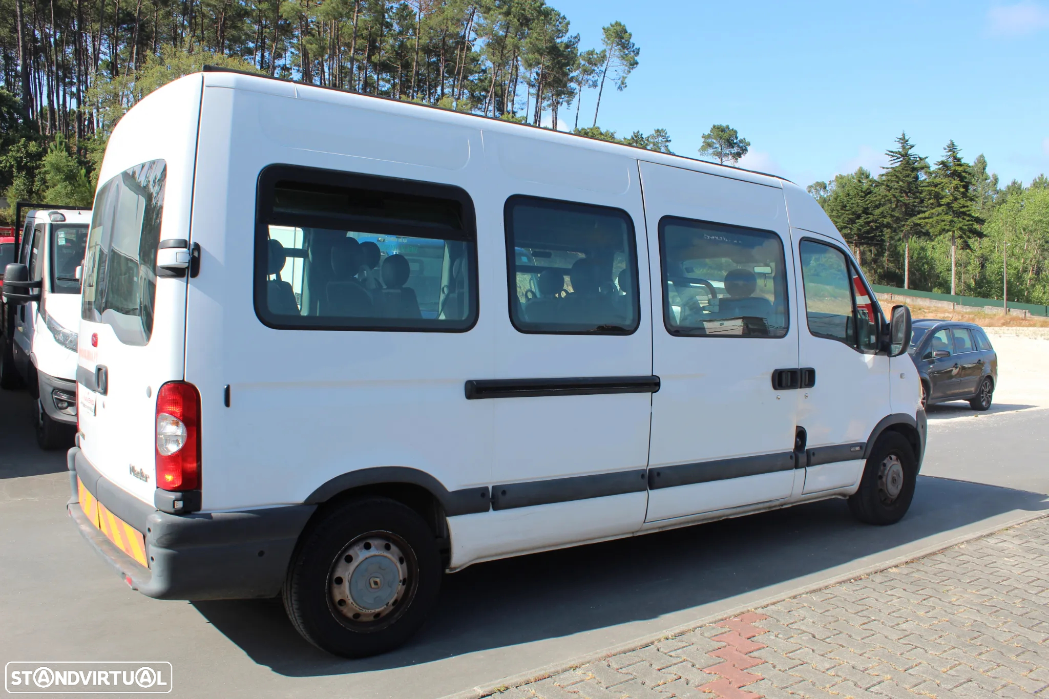 Renault Master 2.5 dCi MiniBus // 16 Lugares - 4