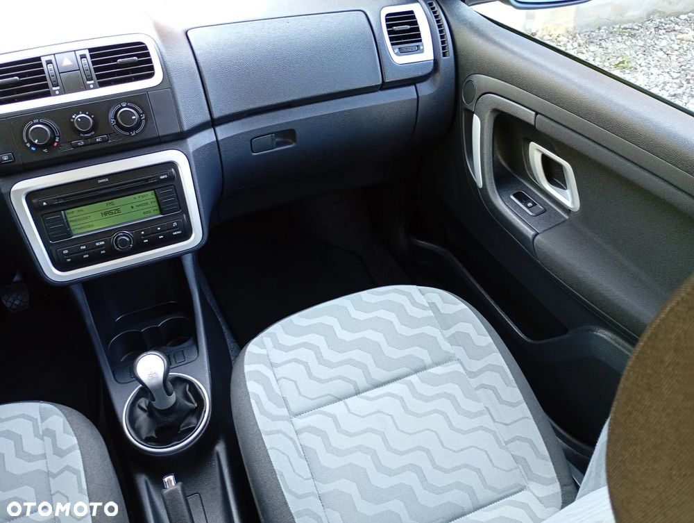 Skoda Fabia 1.2 HTP COOL EDITION - 20