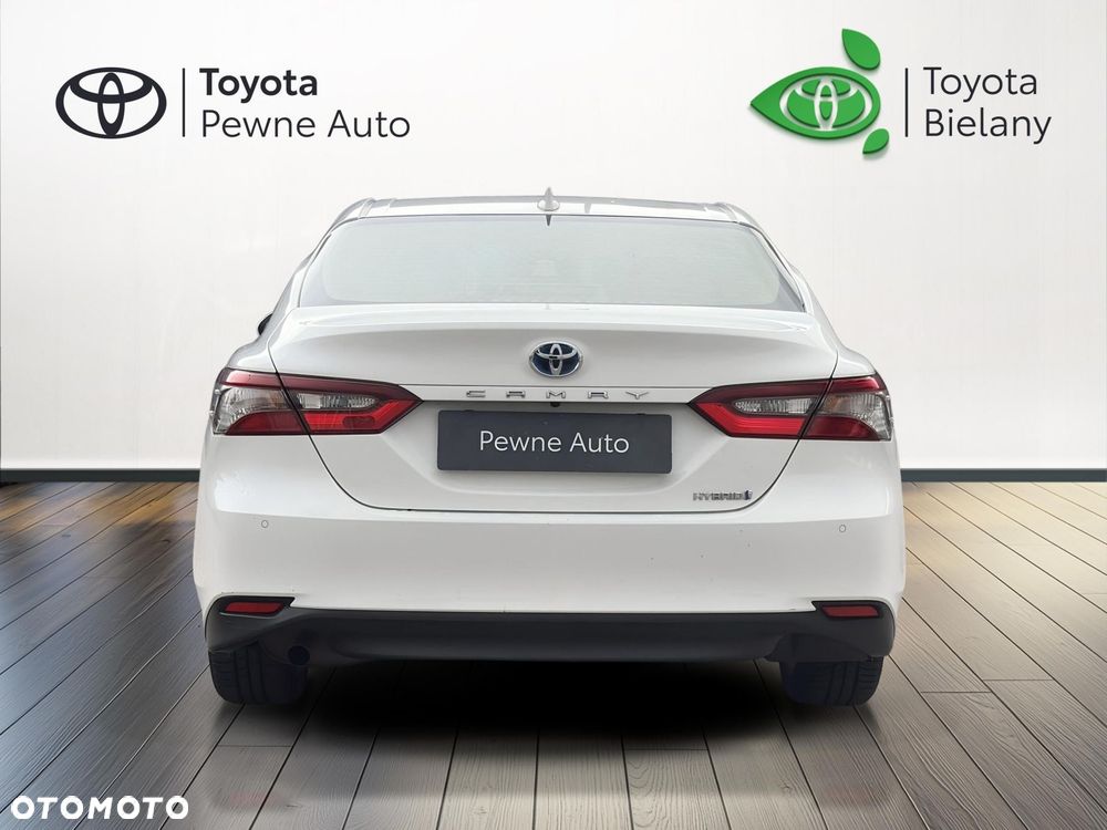 Toyota Camry 2.5 Hybrid Comfort CVT - 5