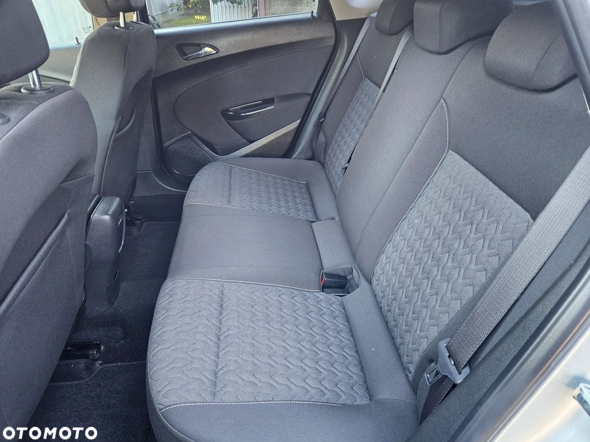 Opel Astra IV 1.4 T Active - 14
