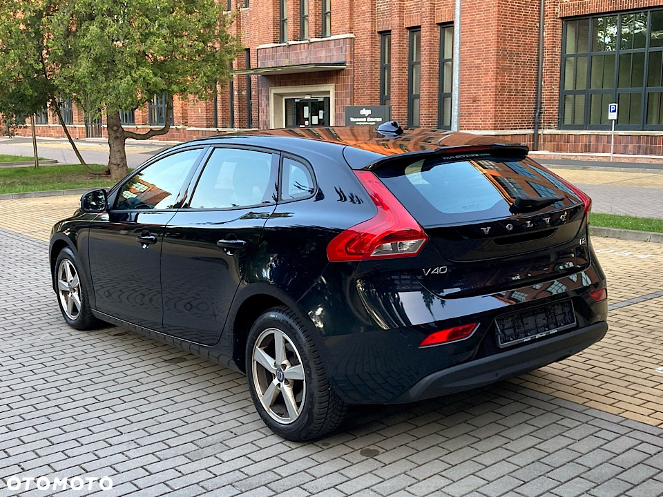 Volvo V40 - 10