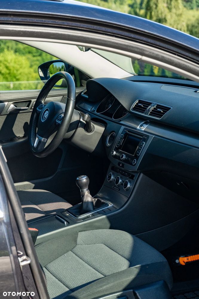 Volkswagen Passat 1.8 TSI Comfortline - 16