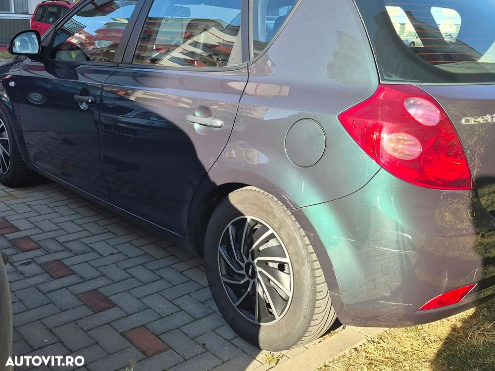 Kia Ceed - 4