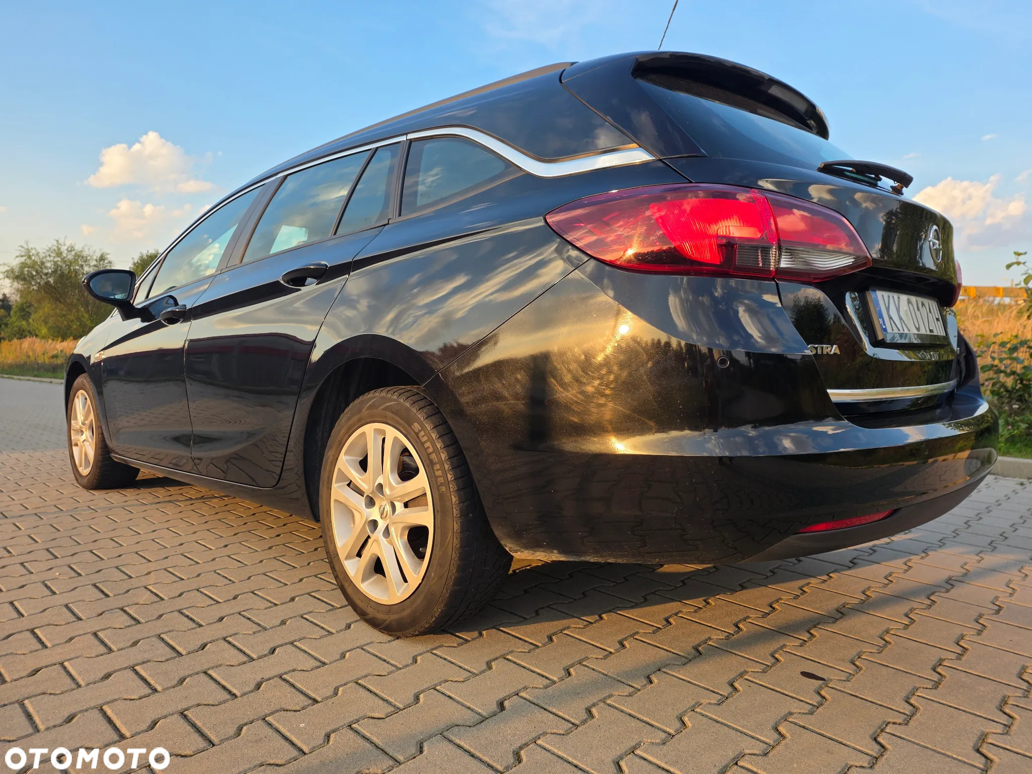 Opel Astra V 1.4 T Enjoy S&S - 8