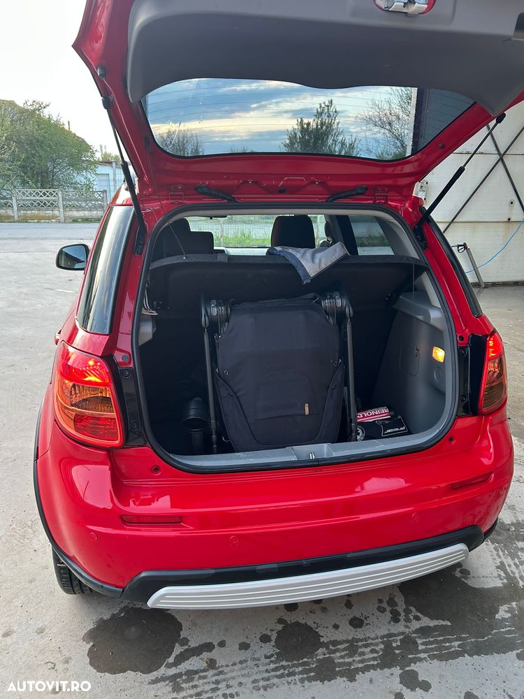 Suzuki SX4 1.6L 4WD GS - 11