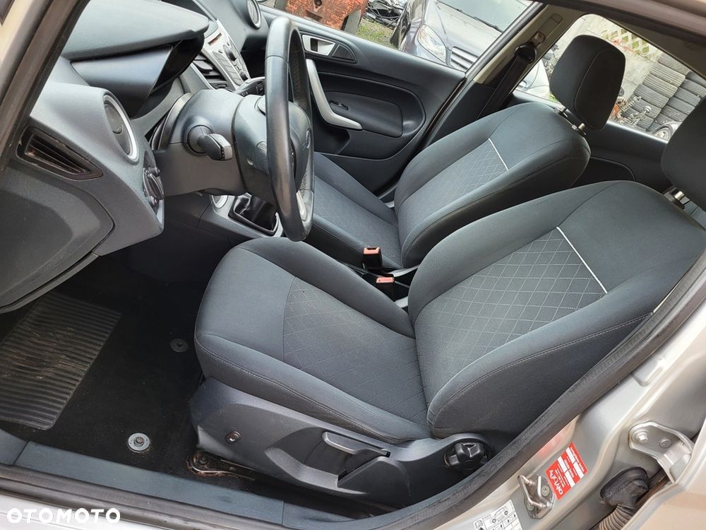 Ford Focus 1.6 Ambiente EU5 - 10