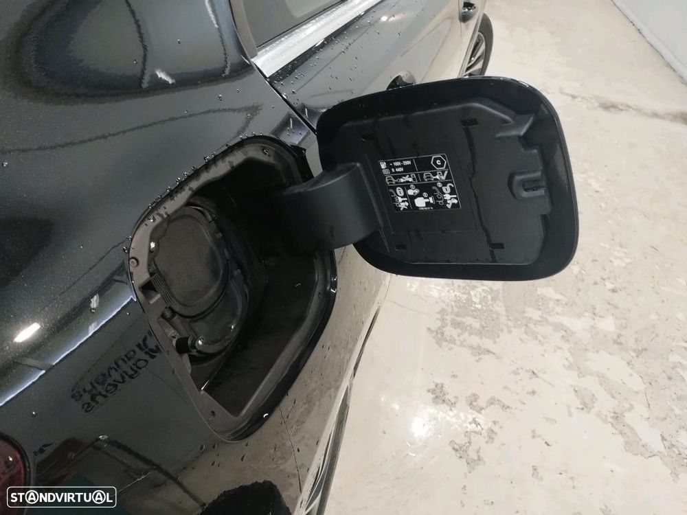 Mercedes-Benz A 250 e Style Plus - 10