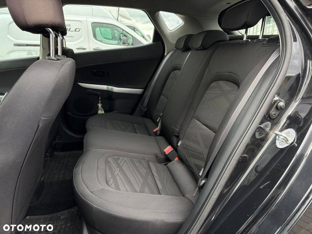 Kia Ceed 1.4 M - 11