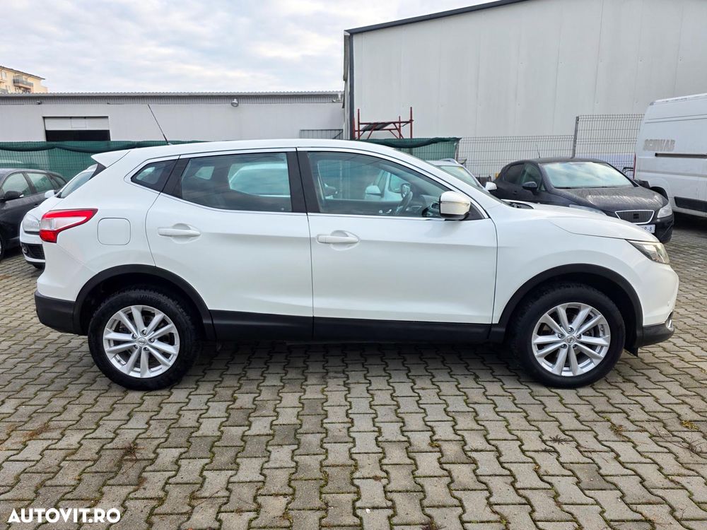 Nissan Qashqai 1.5 DCI N-Connecta - 12