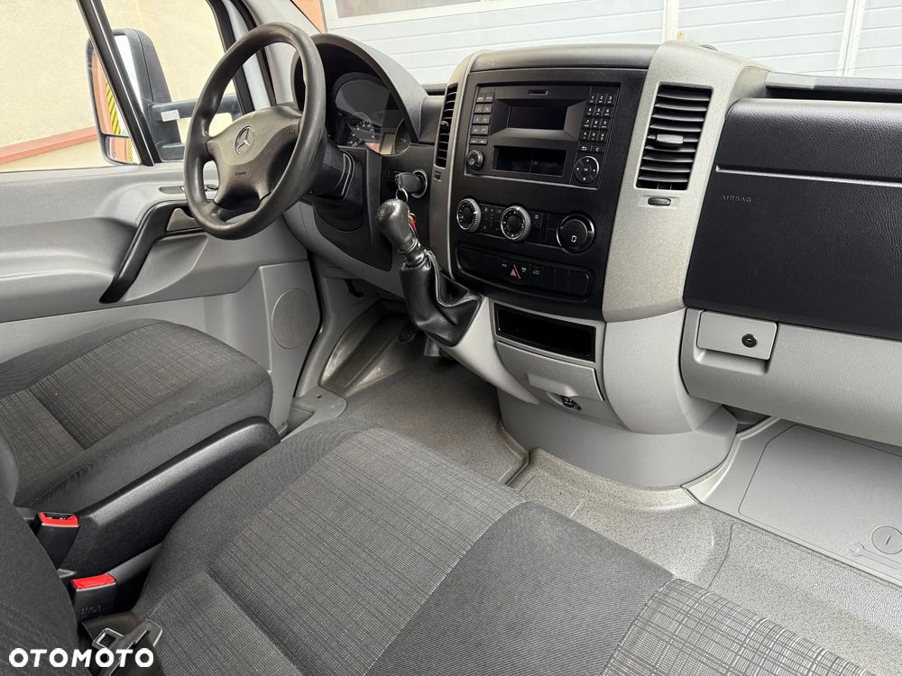 Mercedes-Benz Sprinter Doka Brygadówka - 27