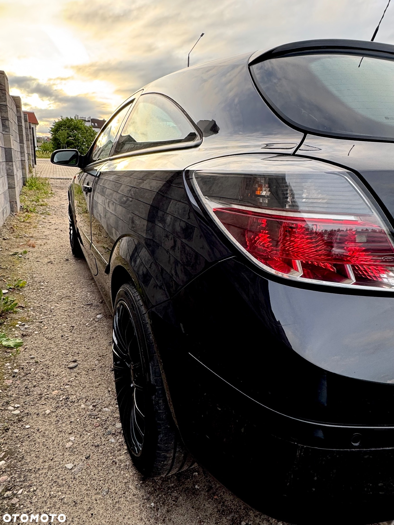 Opel Astra GTC 1.6 - 5