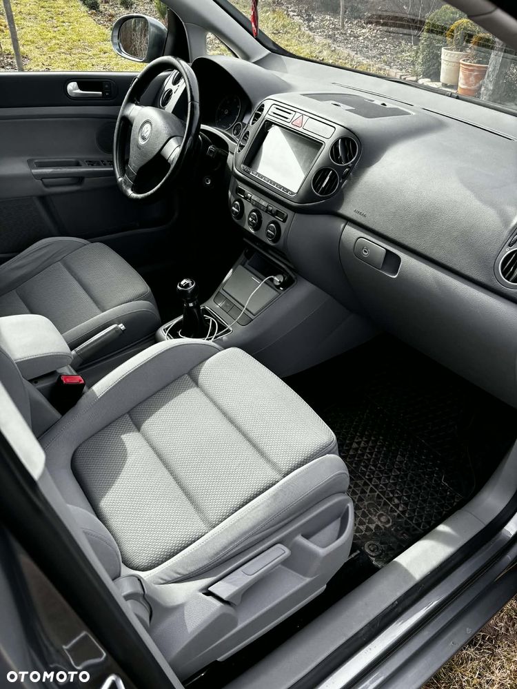Volkswagen Golf Plus 1.9 TDI Comfortline - 23
