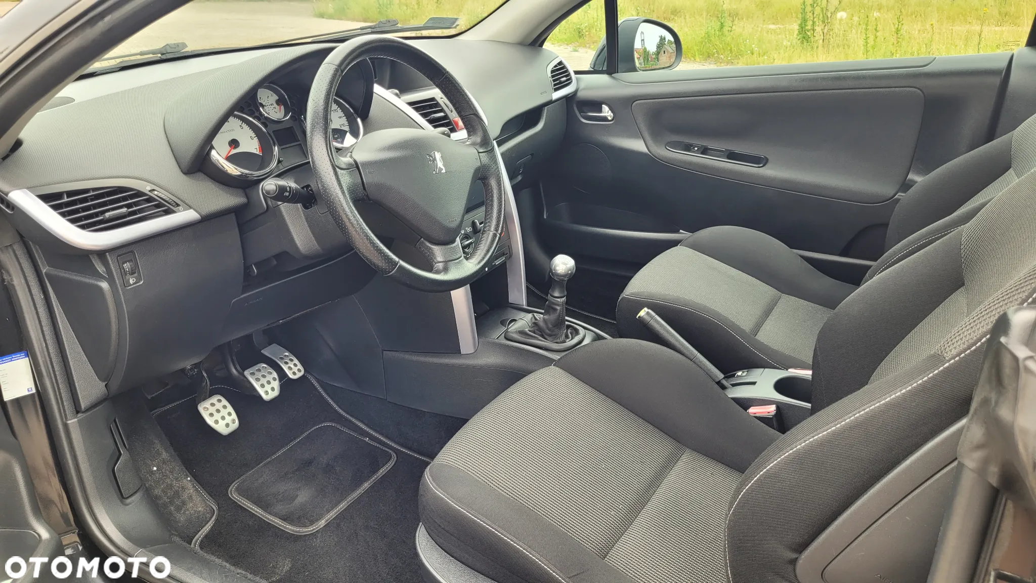 Peugeot 207 CC - 17