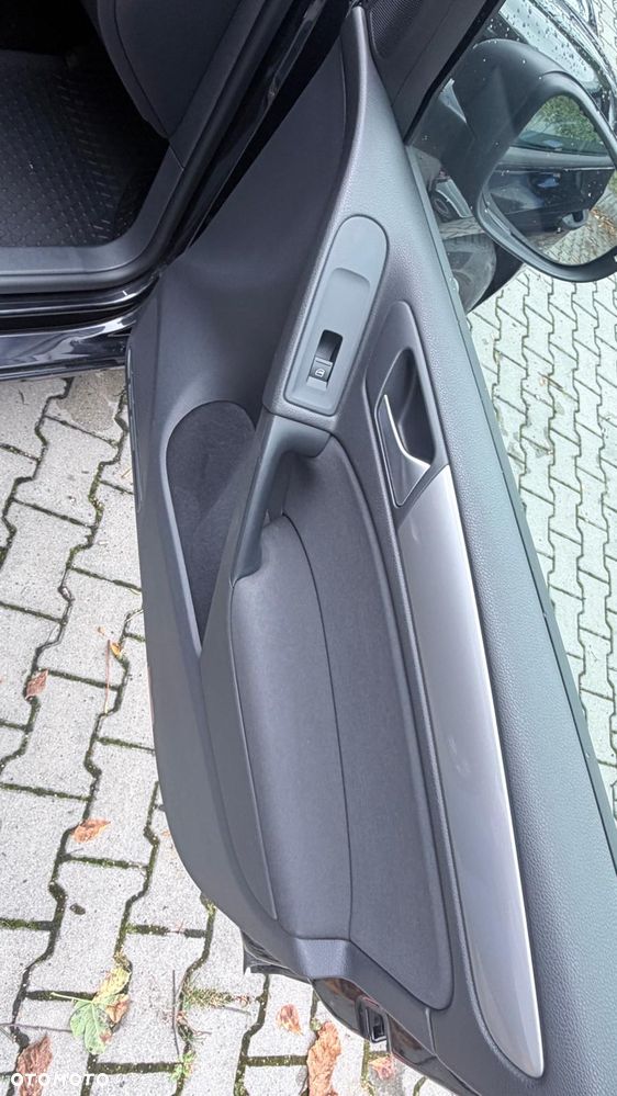 Volkswagen Golf 1.6 TDI Comfortline - 3