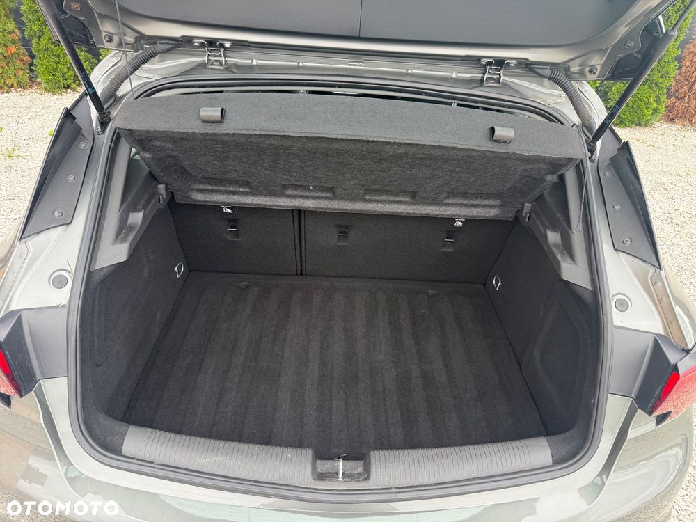 Opel Astra 1.2 T Business Elegance S&S - 23
