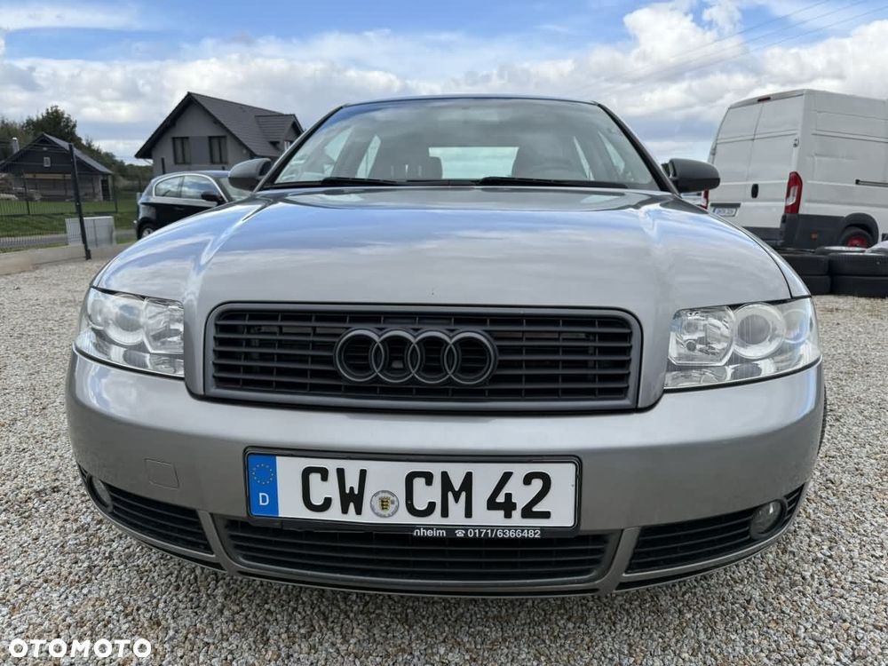 Audi A4 Limousine - 12