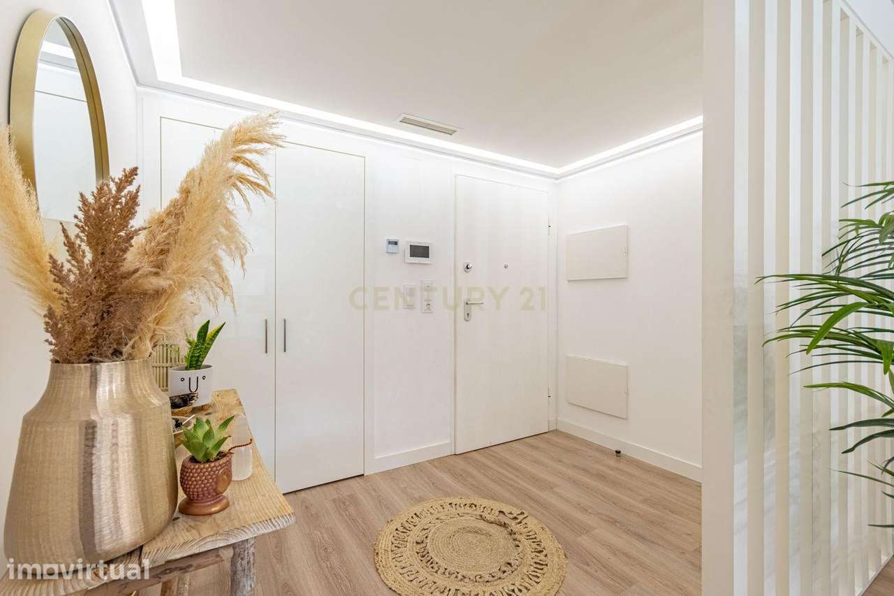 Apartamento T2 com Varanda de 27 m² e Box | Malvarosa – Alverca - Grande imagem: 2/34