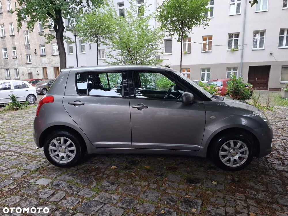 Suzuki Swift - 6