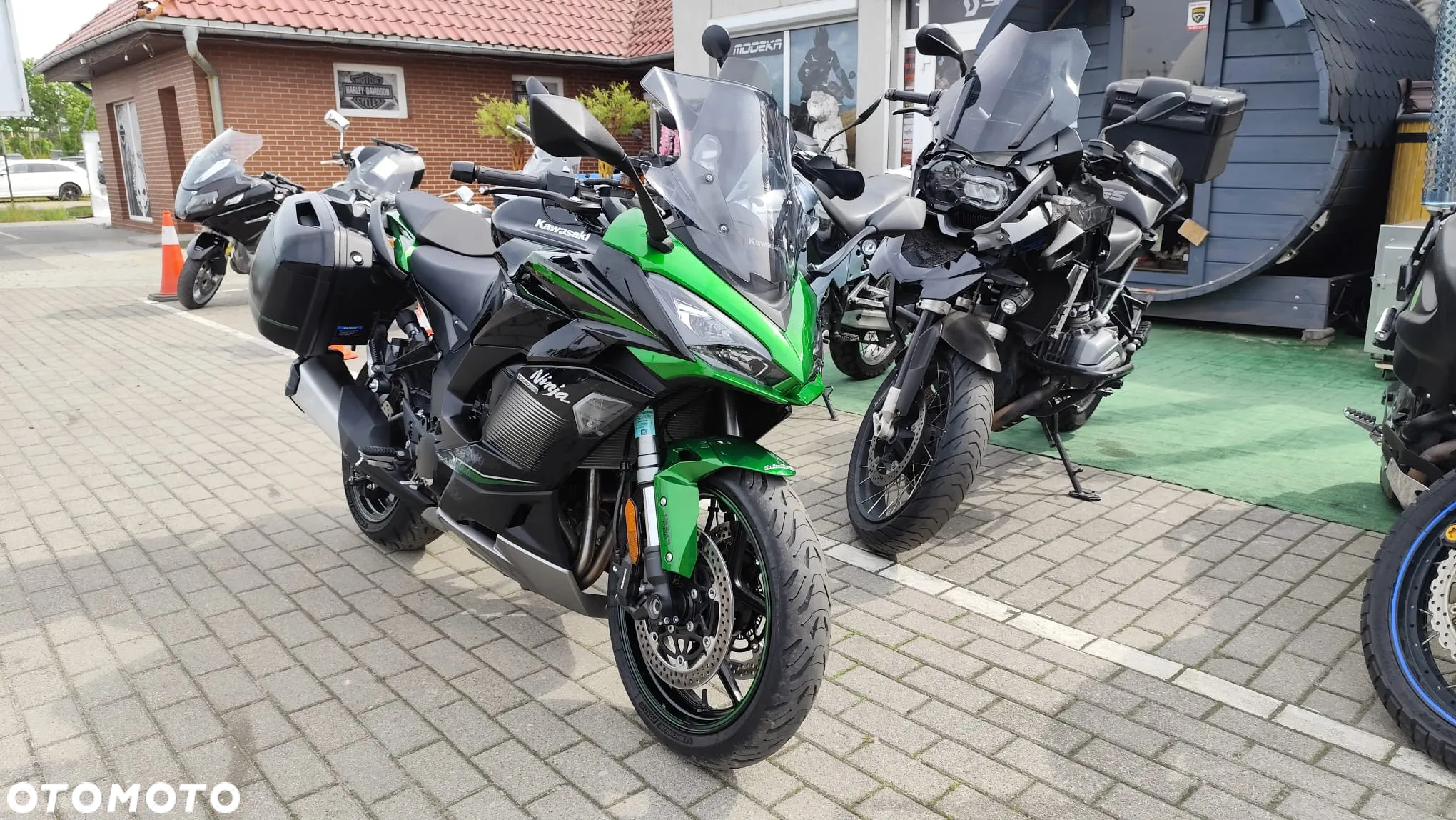 Kawasaki Ninja 1000 SX - 7