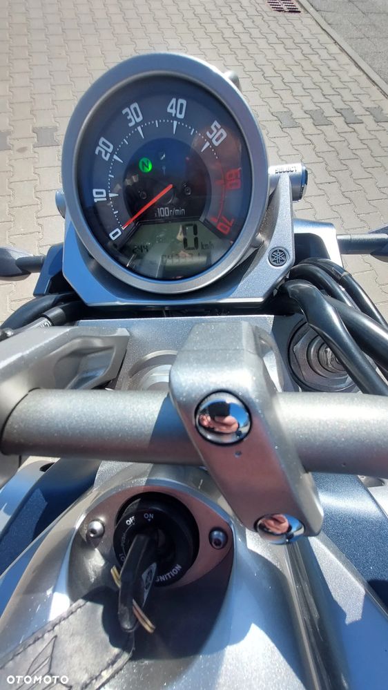 Yamaha MT - 6