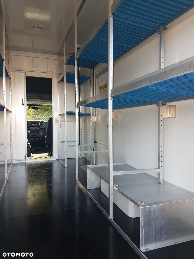 Iveco DAILY KONTENER NISKOPODŁOGOWY 4,43x2,23x2,42 SKLEP FOODTRUCK BAR KLIMA KONIOWÓZ KAMPER - 24