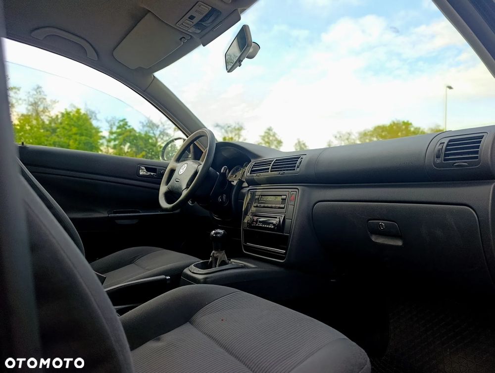 Volkswagen Passat 1.9 TDI - 8