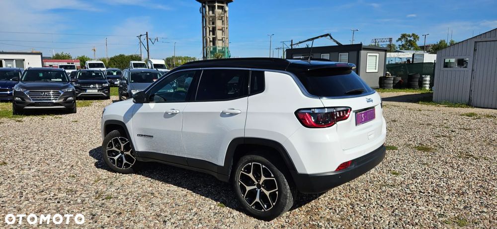 Jeep Compass - 4