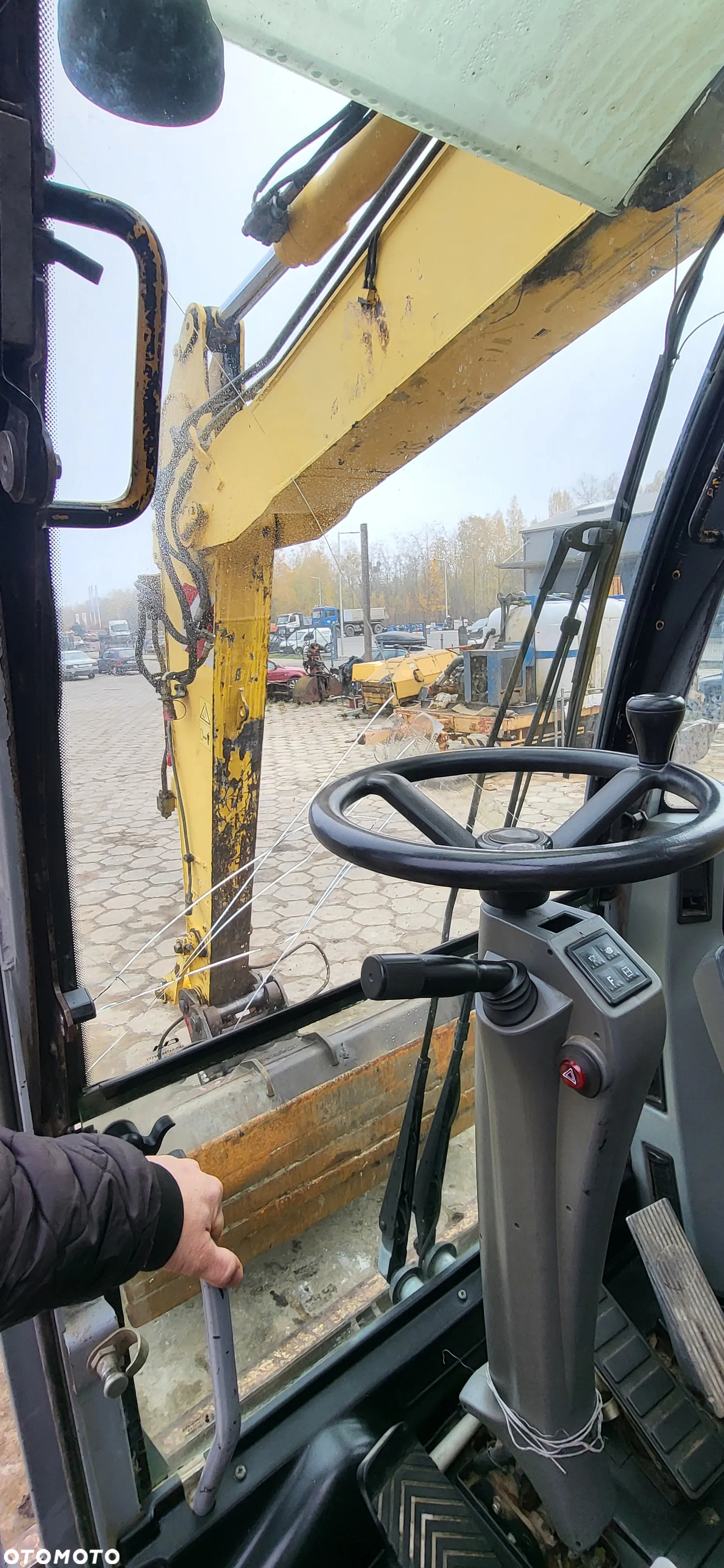 New Holland MH City - 11