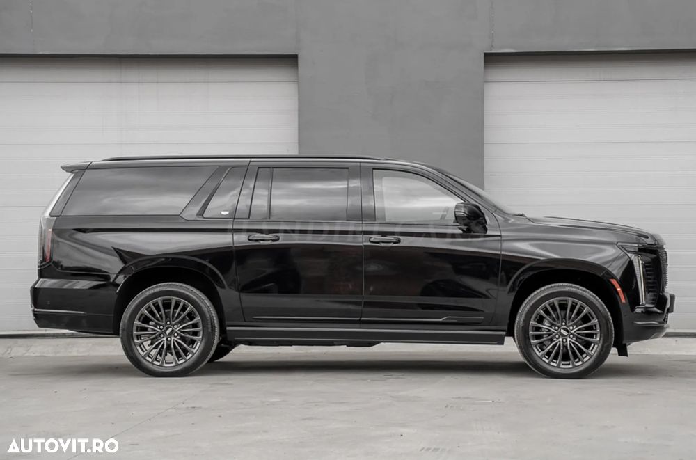 Cadillac Escalade - 4