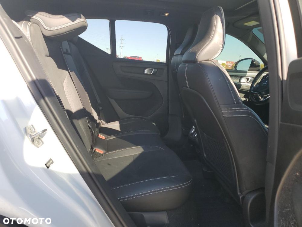 Volvo XC 40 T5 AWD Geartronic R-Design - 10