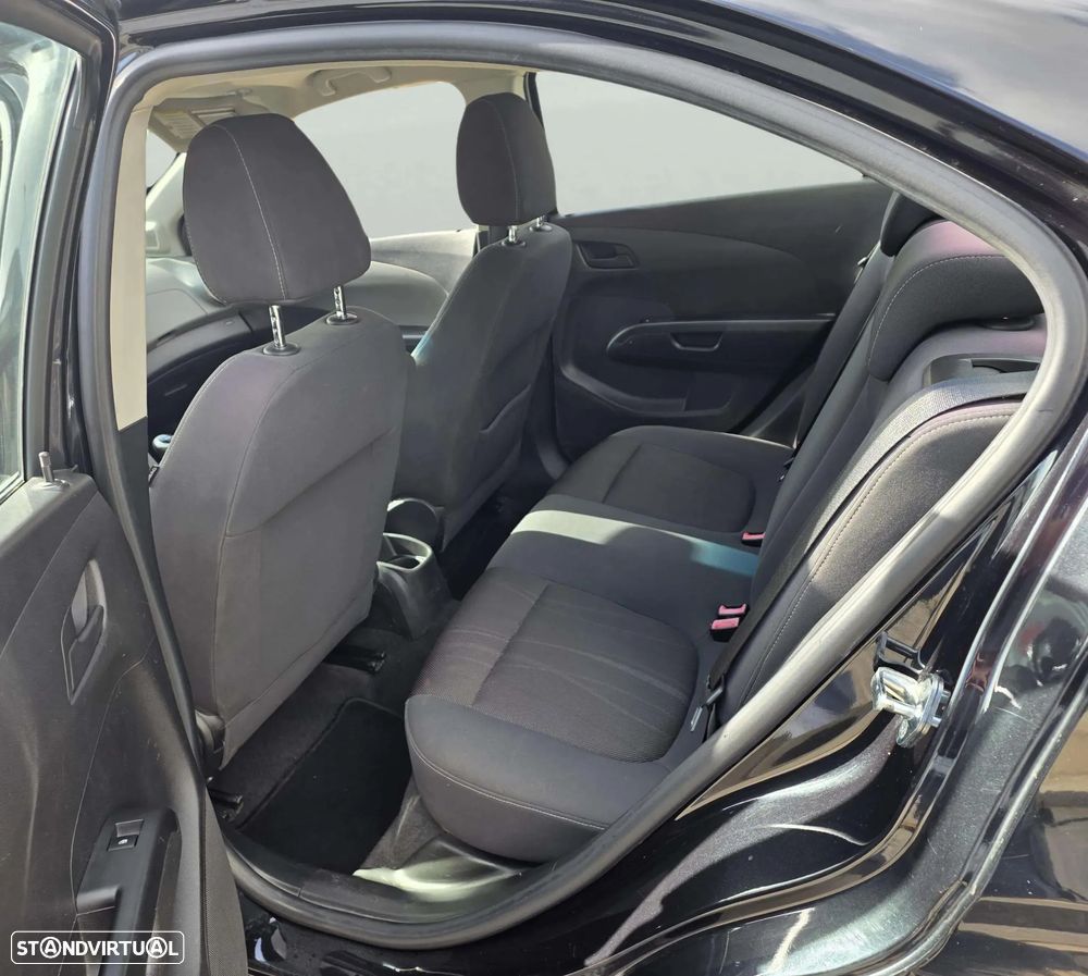 Chevrolet Aveo 1.3 VCDi LT - 10