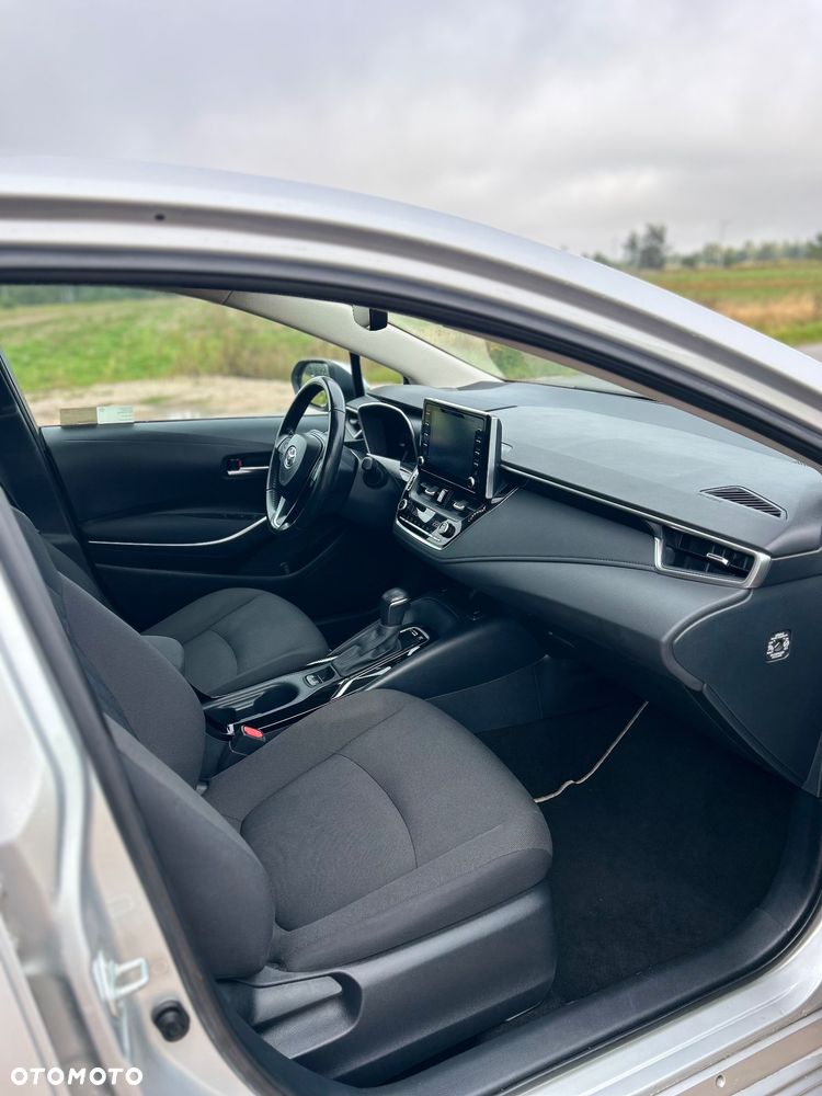 Toyota Corolla 1.8 Hybrid Comfort - 29