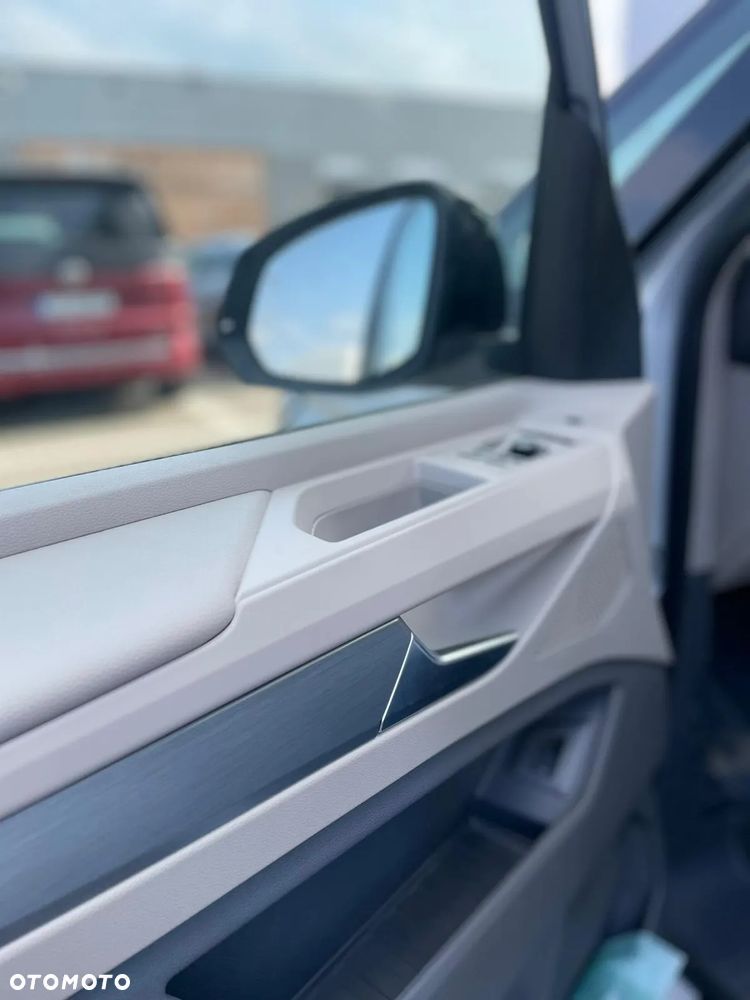 Volkswagen Multivan 2.0 TSI L1 Edition DSG - 19