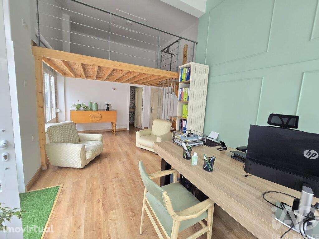 Loja / Estabelecimento Comercial em Santa Iria de Azoia, São João da T - Grande imagem: 3/11