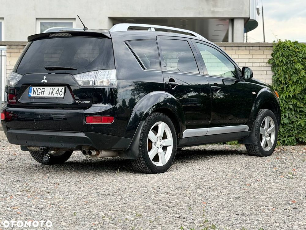 Mitsubishi Outlander 2.0 DID Intense + - 6