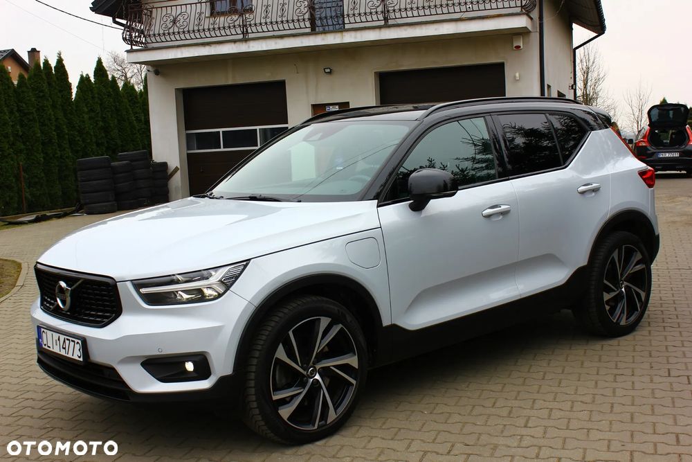 Volvo XC 40 ver-t5-plug--in-hybrid-r--design - 17