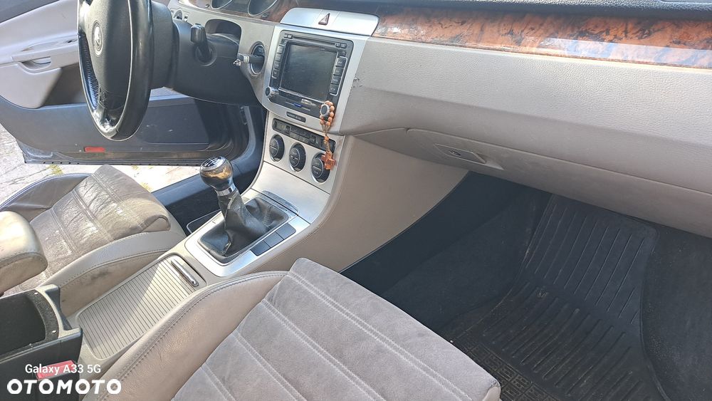 Volkswagen Passat 2009 photo 5