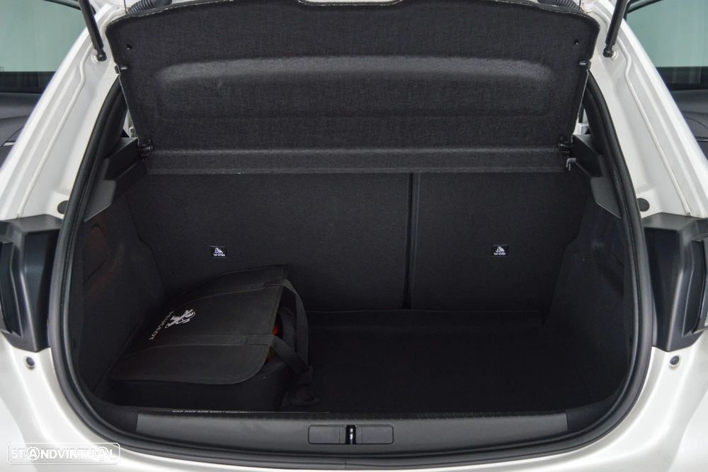 Peugeot e-208 50 kWh Allure Pack - 13