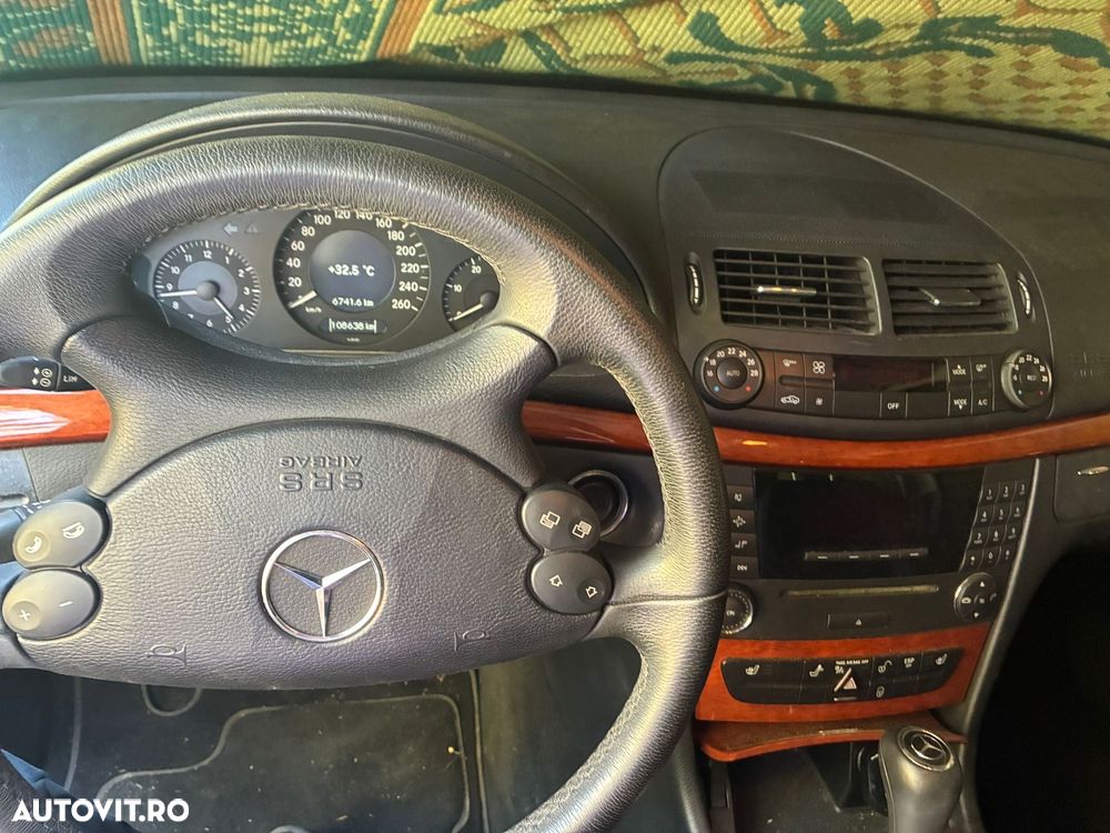 Mercedes-Benz E - 5