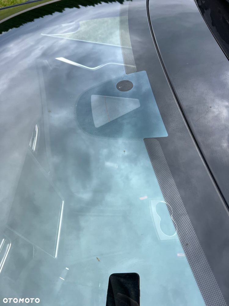 Tesla Model S Performance - 11