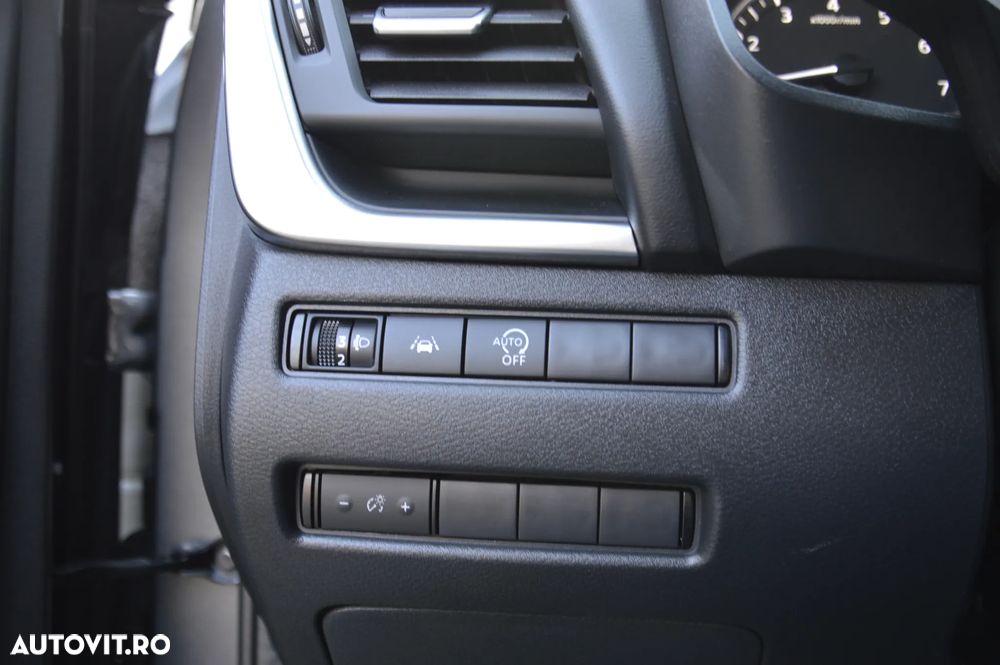 Nissan Qashqai 1.3 l 156CP X-Tronic MHEV N-Connecta - 29