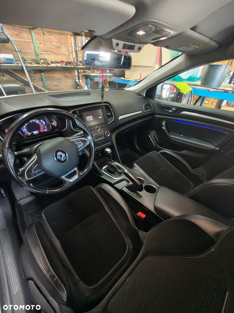 Renault Megane 1.5 dCi Intens - 11