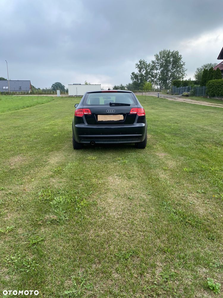 Audi A3 Sportback 1.6 TDI DPF Ambition - 8