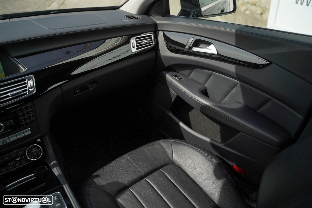 Mercedes-Benz CLS 350 CDi BlueEfficiency - 25
