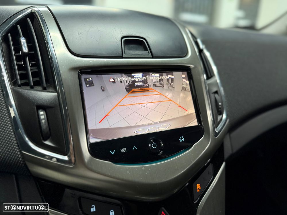 Chevrolet Cruze SW 1.7 VCDi LTZ - 19