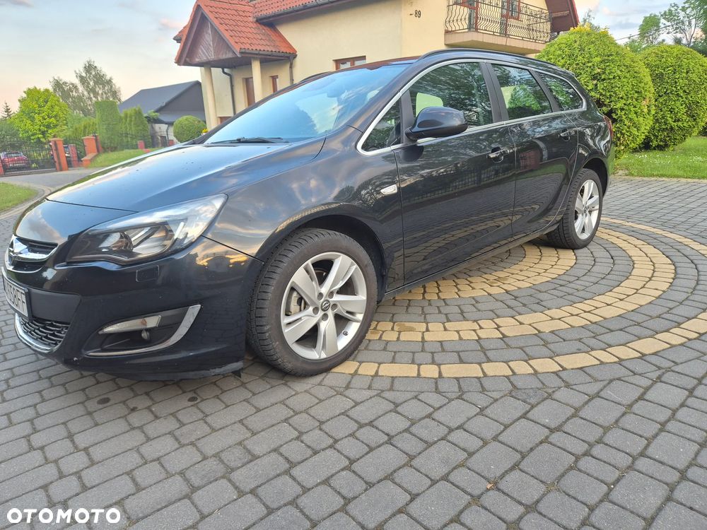 Opel Astra 1.4 T Sport S&S - 11