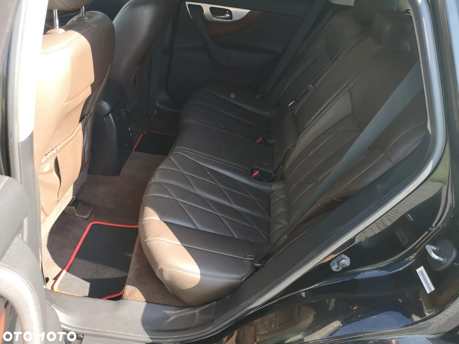 Infiniti FX FX35 - 27