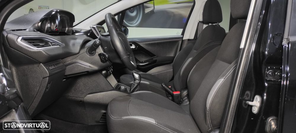 Peugeot 208 1.6 BlueHDi Style - 17