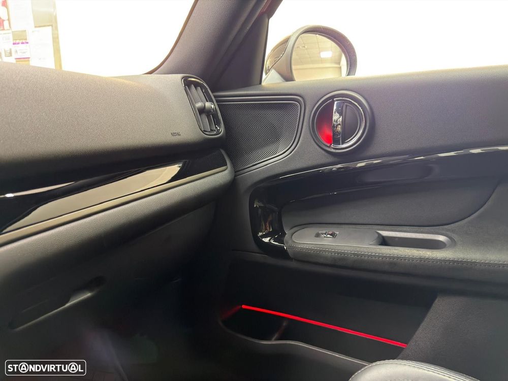 MINI Countryman Cooper SE ALL4 Auto - 36