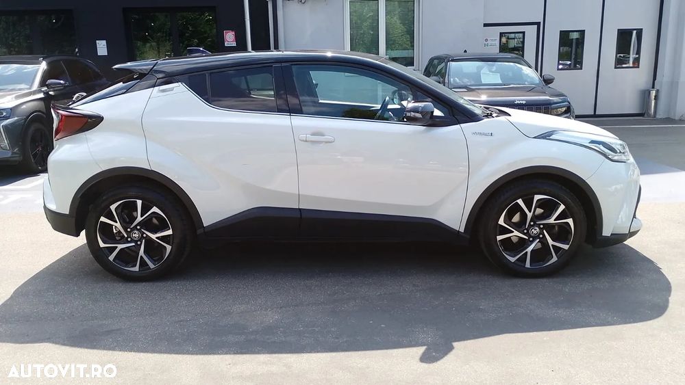Toyota C-HR 2.0 HSD 184 CP 4x2 CVT Classy Bi-Tone - 13